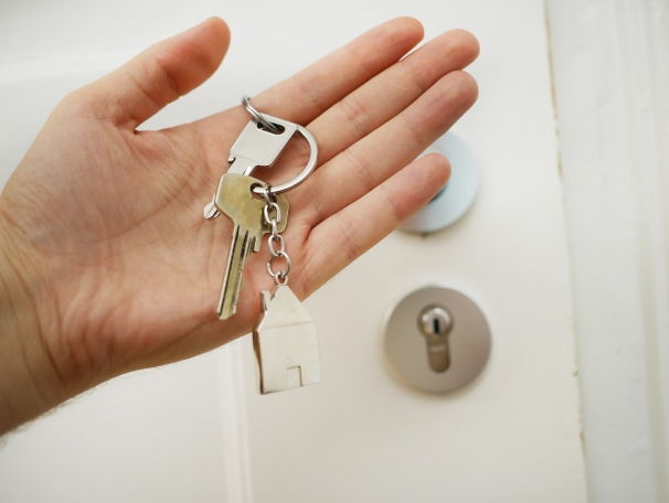 https://KimMaxwell.StopRentingStartOwning.com